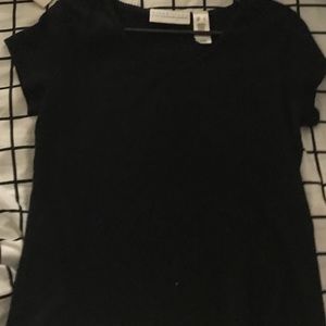 Short sleeve plain black tee scalloped v-neck US S